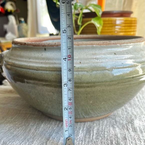 Handmade Studio Art, Tureen Style in Green, Signed, under 5” Tall - Picture 9 of 16